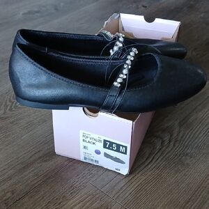 Pop Black Studded Flats Elegant Design